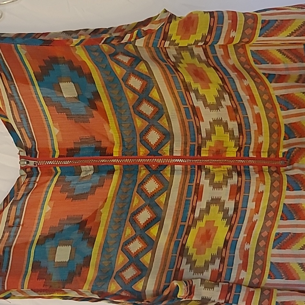 Aztec top - Picture 3 of 3